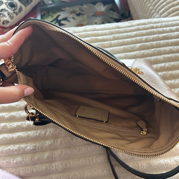 Coach Cream and Tan Women's Bag - Picture 7 of 7